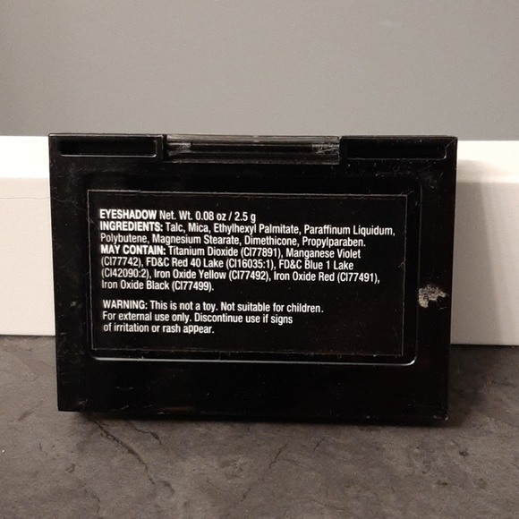 Sweet & Shimmer Eyeshadow - Picture 2 of 3